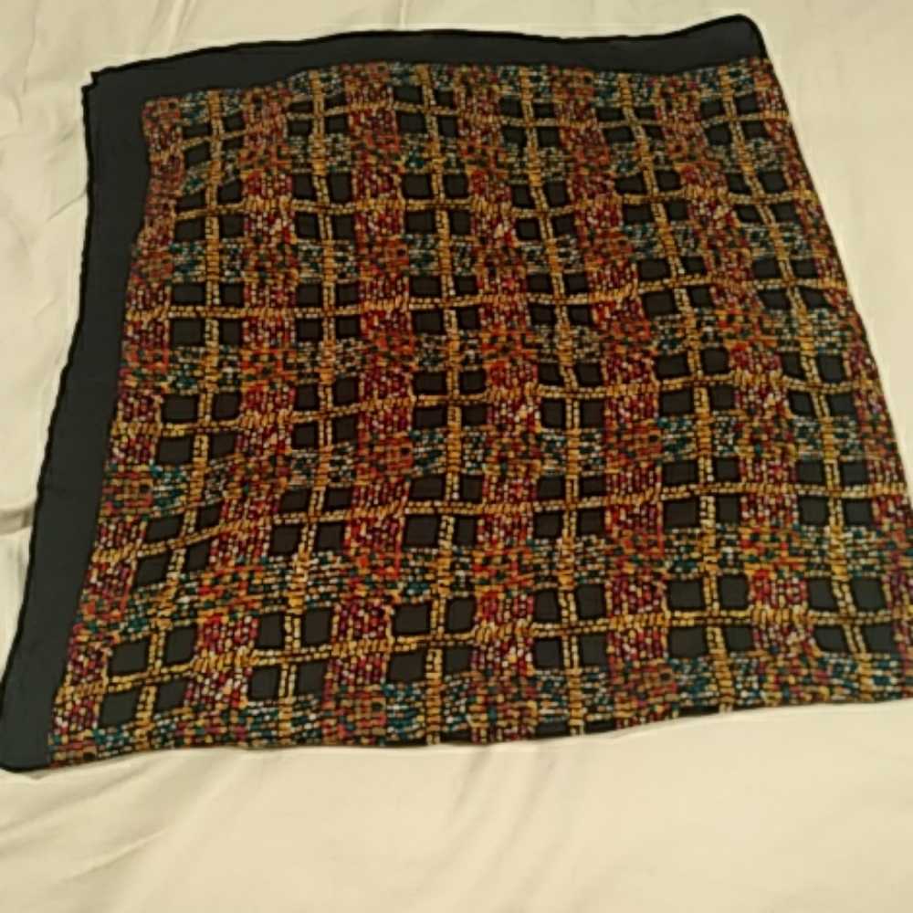 Polyester scarf
